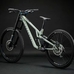 COMMENCAL SUPREME DH V5 ESSENTIAL HERITAGE GREEN -BIKE Soldes 2023 22SUPV5R 03 2000