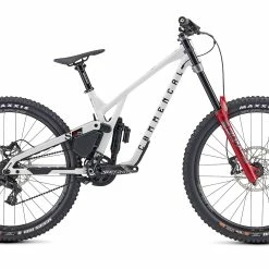 COMMENCAL SUPREME DH V5 XS