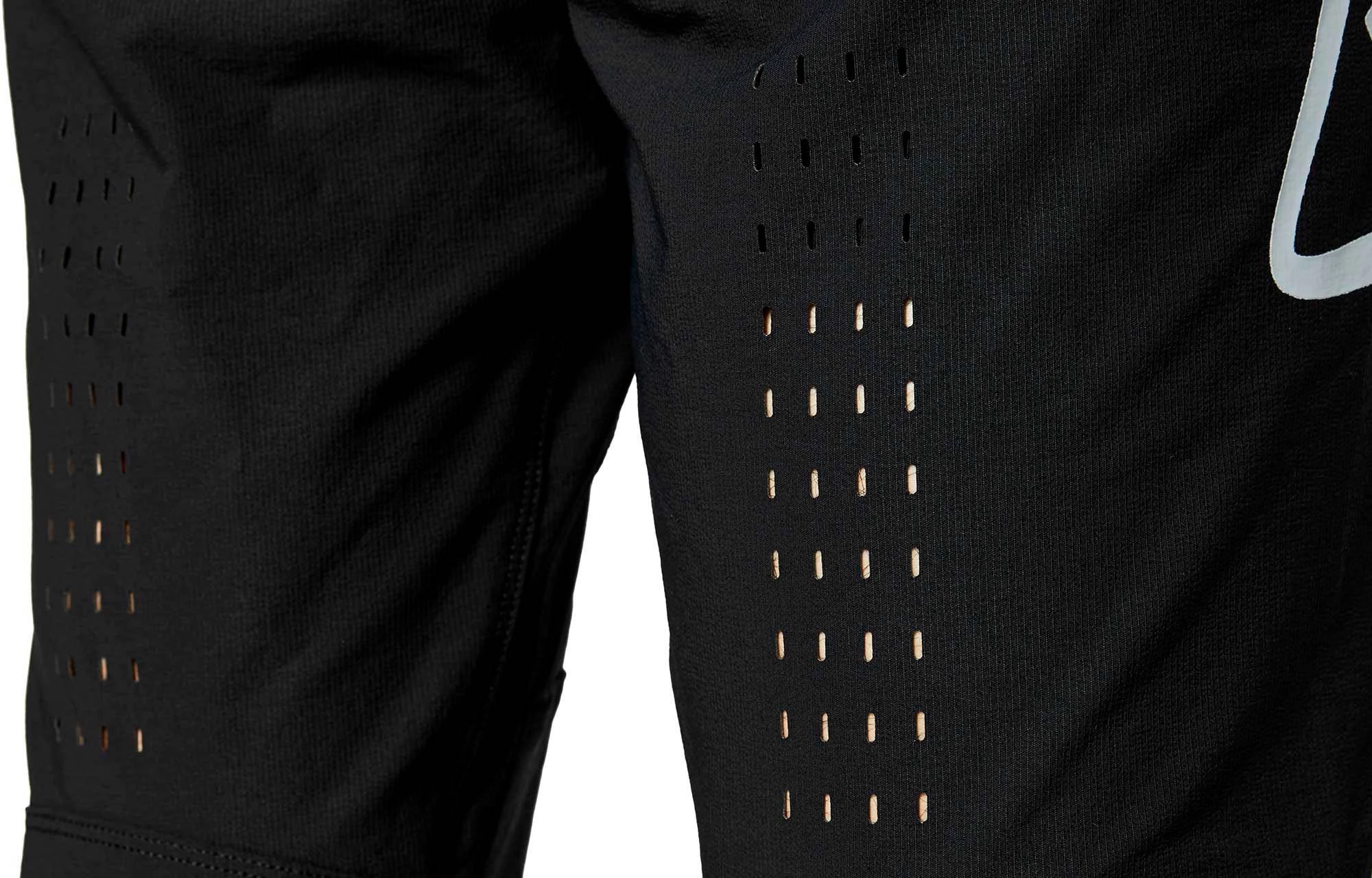 PANTALON FOX DEFEND RS BLACK 7 PANTALON FOX DEFEND RS BLACK – Image 5