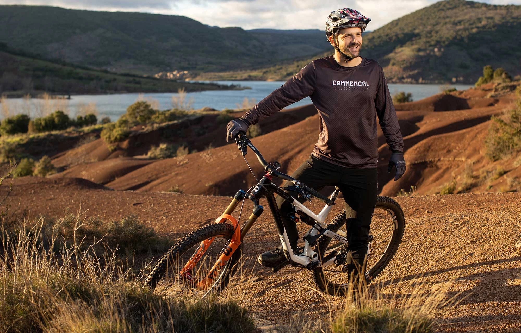 MAILLOT MANCHES LONGUES COMMENCAL BLACK 10 MAILLOT MANCHES LONGUES COMMENCAL BLACK – Image 8